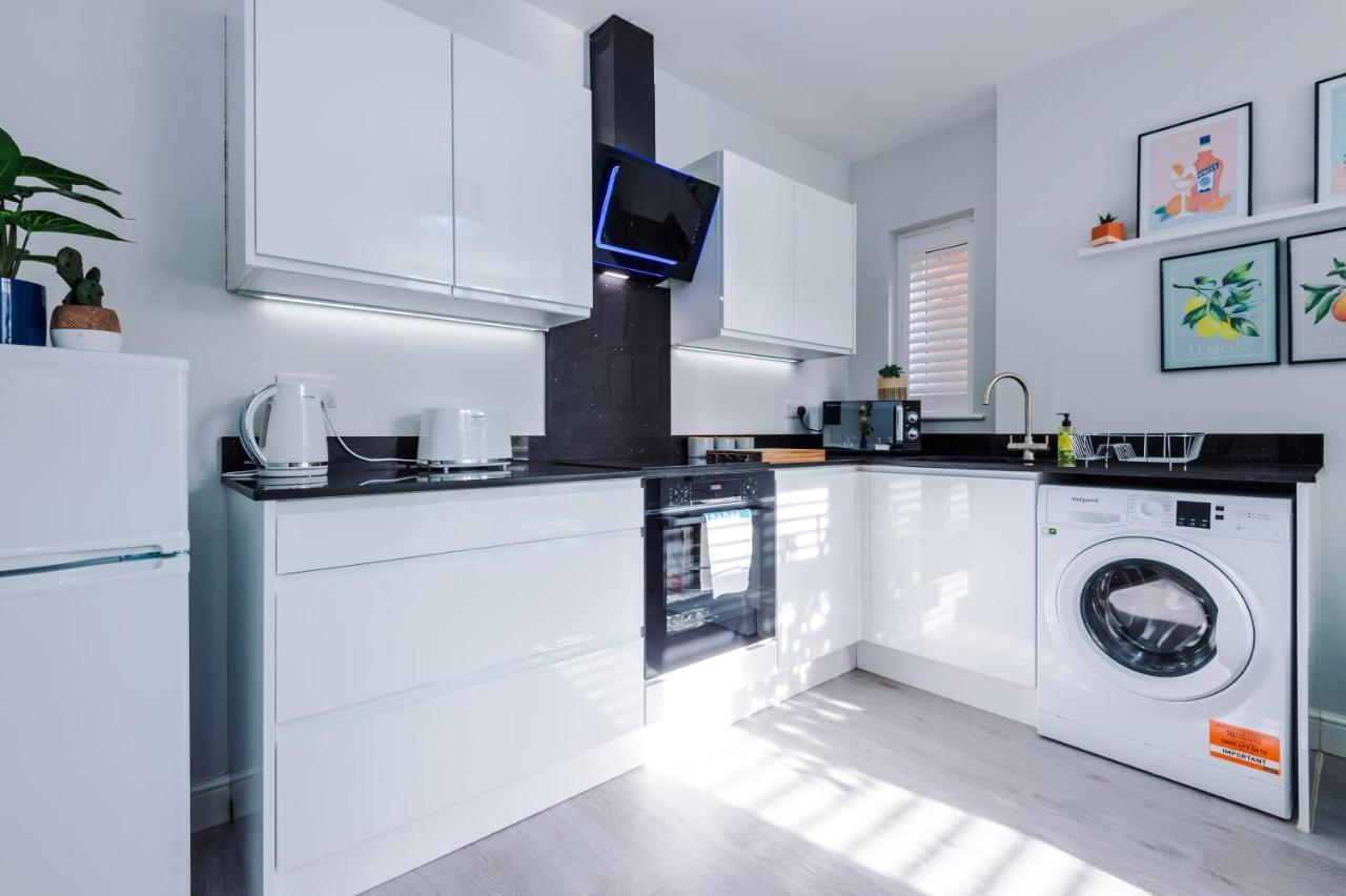 Beechwood Lodge Serviced Apartment Coventry Exteriör bild