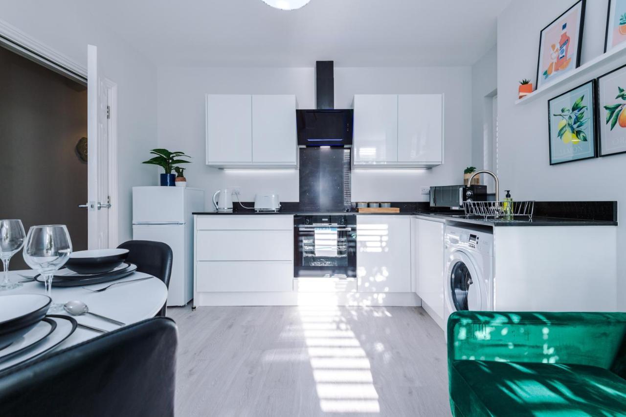 Beechwood Lodge Serviced Apartment Coventry Exteriör bild