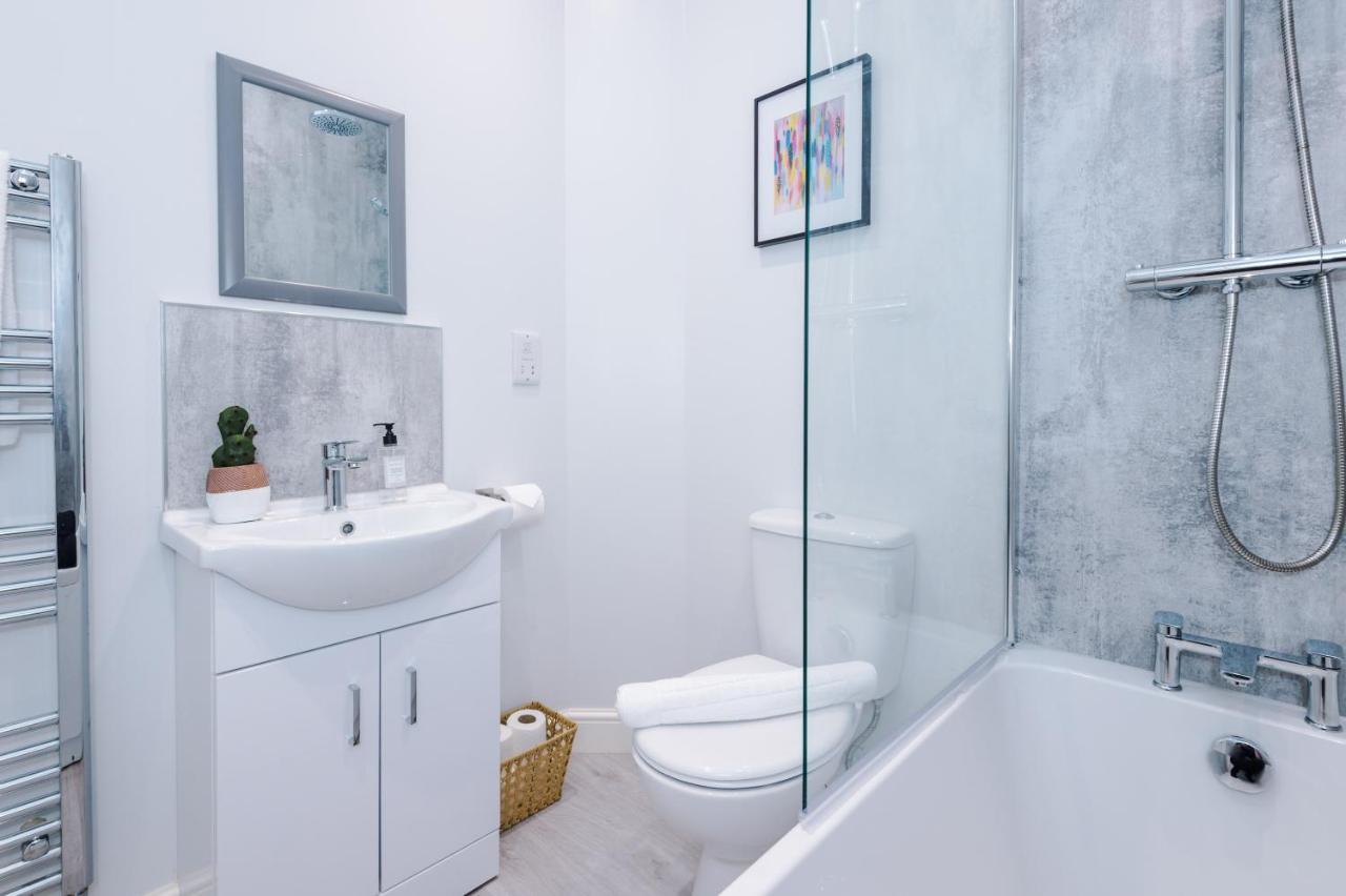 Beechwood Lodge Serviced Apartment Coventry Exteriör bild