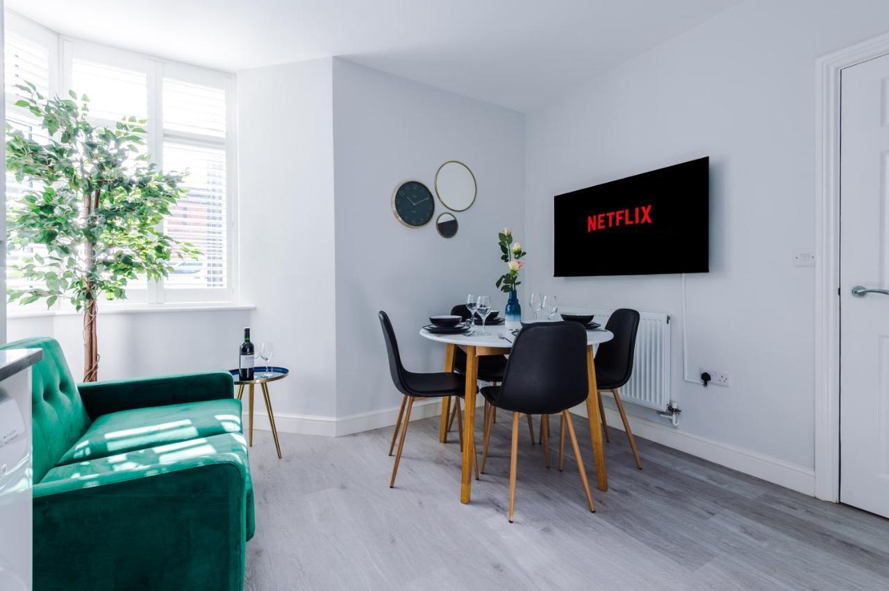 Beechwood Lodge Serviced Apartment Coventry Exteriör bild